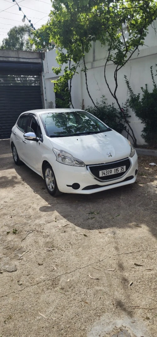 Peugeot 208 2015 208