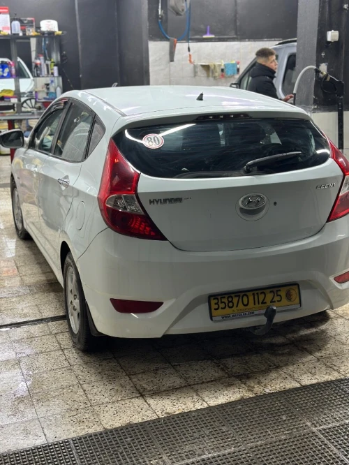Hyundai Accent RB  4 portes 2012 Accent RB  4 portes