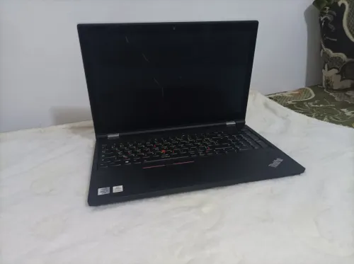 Lenovo laptop workstation