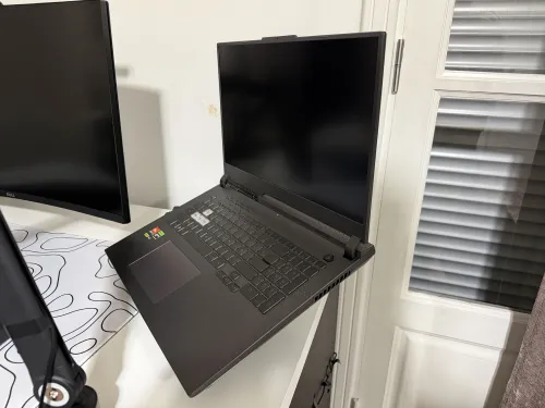 Pc gamer Asus rog strix g17