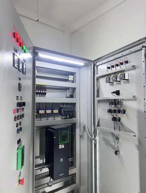 Montage et câblage armoires électriques ( TGBT , automatisme, distribution, pompage , démarreur progressif, variateur de vitesse ..)