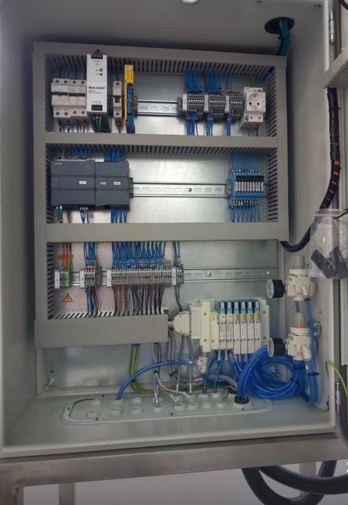 Armoires électriques ( TGBT, ATS , pompage , commande , variateur , Tableau distribution.. )