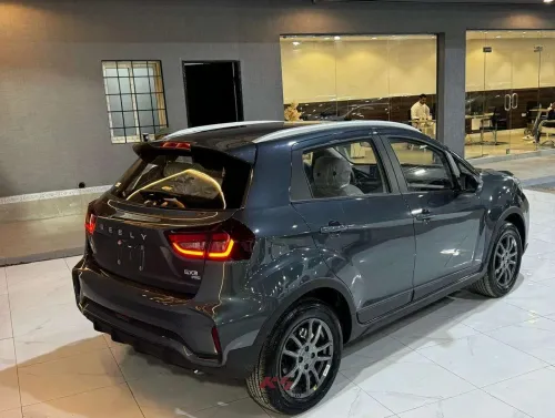 Location de voiture Geely GX3 Pro avec chauffeur