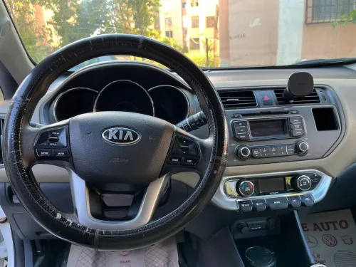Kia Rio 5 portes 2015 Rio 5 portes