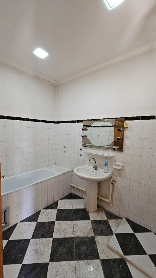 Location Appartement Niveau de villa F4 Sétif Setif
