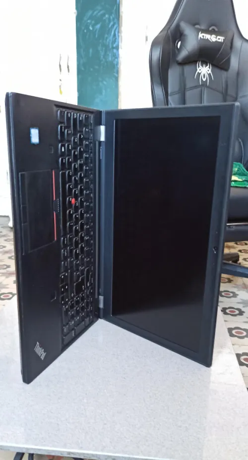 PC PORTABLE LENOVO THINKPAD P51