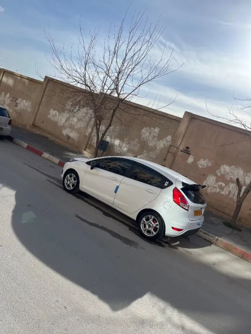 Ford Fiesta 2014 Trend Look