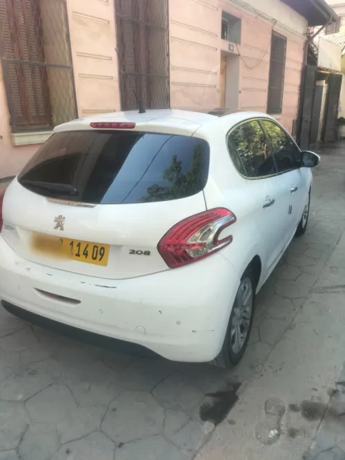 Peugeot 208 2014 Allure