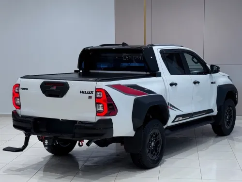 Toyota Hilux FULL OPTIONS 2025 GR SPORT