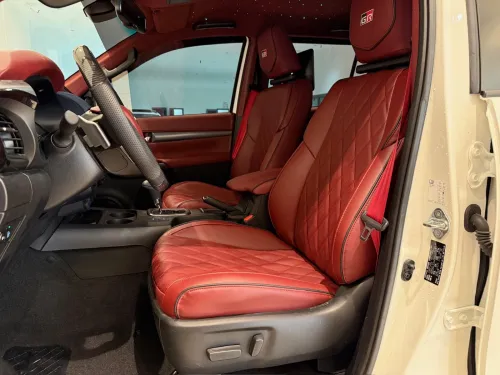 Toyota HILUX FULL OPTIONS 2025 GR SPORT