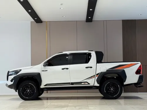 Toyota HILUX FULL OPTIONS 2025 GR SPORT