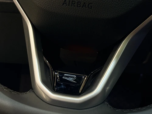 Volkswagen Golf 8 2026 R-Line kit R black edition