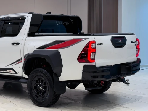 Toyota Hilux FULL OPTIONS 2025 GR SPORT
