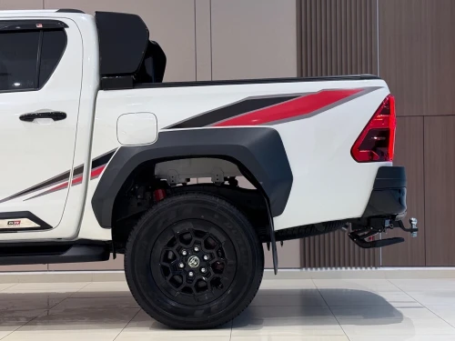 Toyota Hilux FULL OPTIONS 2025 GR SPORT