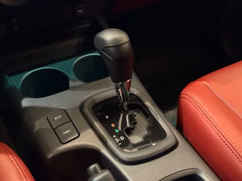 Toyota Revo  2026 Hilux 2.4 150ch / 4×4 full option 2026