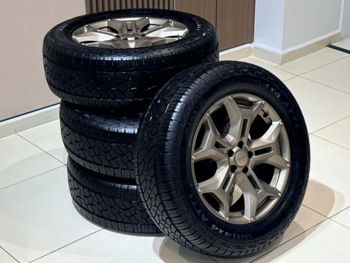 Roues d’origine jetour T2 xwd Giti 4×4 255/60 R19 gold , tout terrain) 2025 