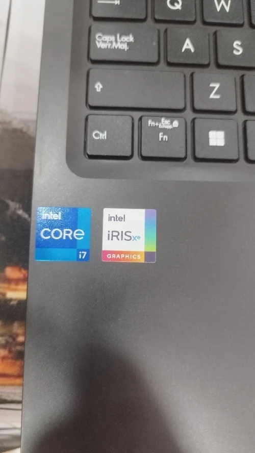 Asus vivobook i7 13e 16gb 1tb