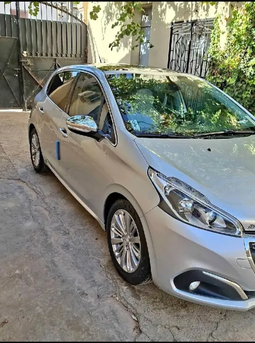 Peugeot 208 2018 Allure Facelift