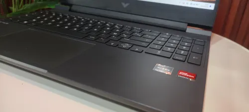 HP Victus
