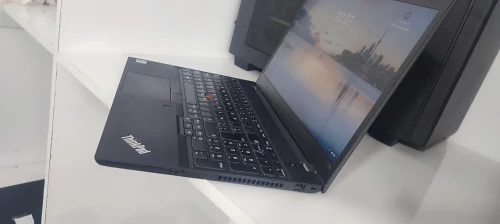 THINKPAD T15