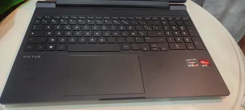 HP Victus