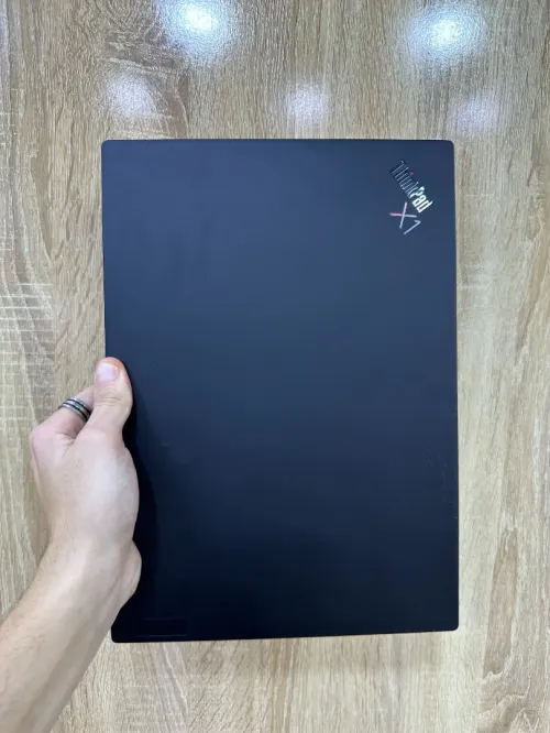 LENOVO ThinkPad X1 Carbon Gen11 | i5-1335U | 16 GB RAM DDR5 / 256 GB SSD NVMe