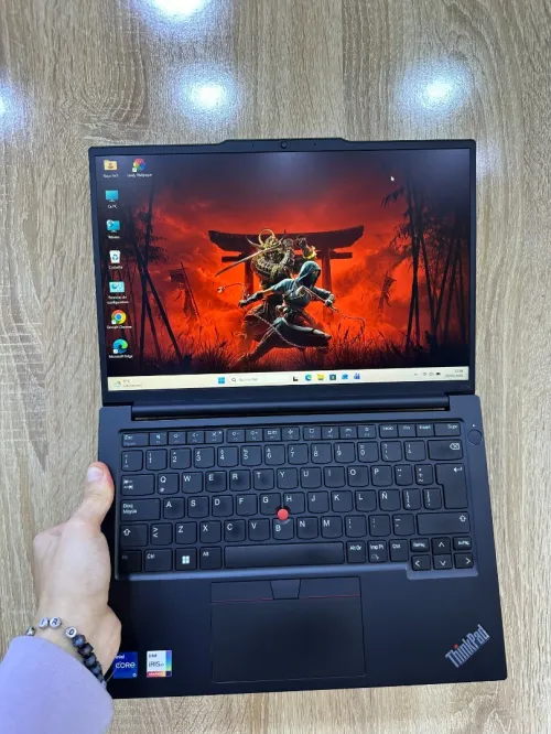 LENOVO ThinkPad E14 Gen5 | i5-1335U | 16 GB RAM DDR4 | 512 GB SSD NVMe