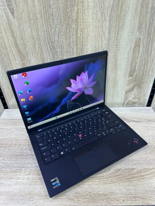 LENOVO ThinkPad X1 Carbon Gen11 | i5-1335U | 16 GB RAM DDR5 / 256 GB SSD NVMe