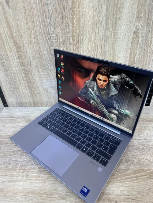 LAPTOP HP ZBook FireFly G11 | ULTRA 7 155H | 32GB RAM DDR5 | 1TB SSD NVMe | RTX A500 4Go