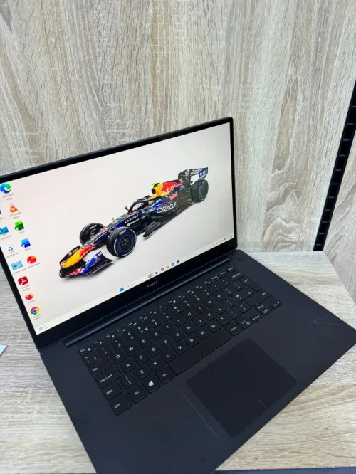 LAPTOP DELL XPS 15 7590 | i7-9750H | 16GB RAM DDR4 | 512GB SSD NVMe | NVidia GTX 1650 4GB VRAM