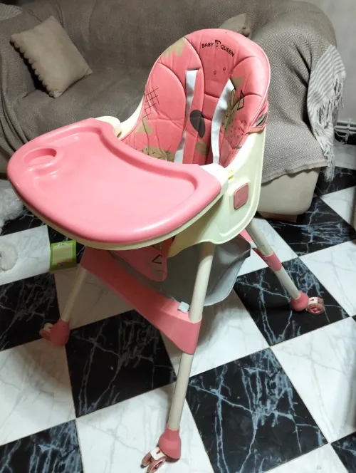 Chaise haute pour bébé