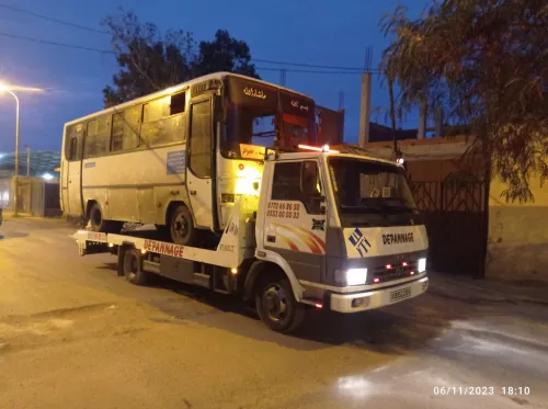 Service dépannage خدمات الرأب camion Tata طاطا