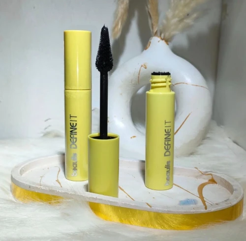 Mascara effet faux cils