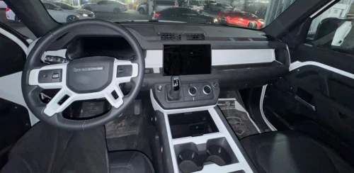 Land Rover Defender 2025 Defend SE