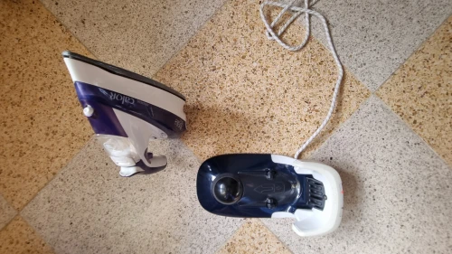 Fer a repasser sans fil مكواة لاسلكية