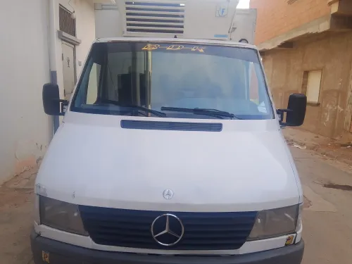 Mercedes frigo 312 1999