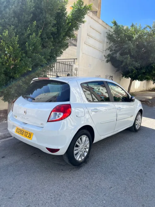 Renault Clio 3 2012 Night and Day
