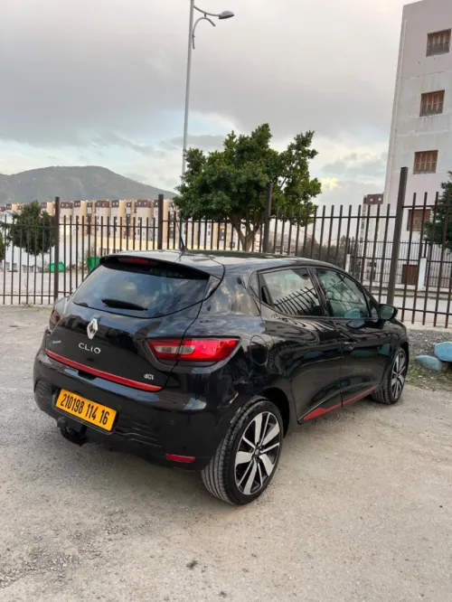 Renault Clio 4 2014 Seventeen