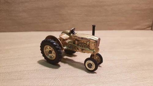Miniature Tracteur avant étroit Ford 901 1:64, édition Expo du concessionnaire 1994 Collection