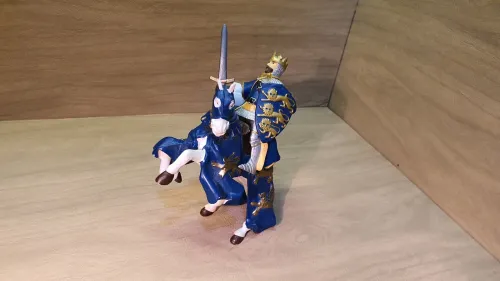 Figurine Chelvalier  de la marque Papo France: roi Richard bleu 
