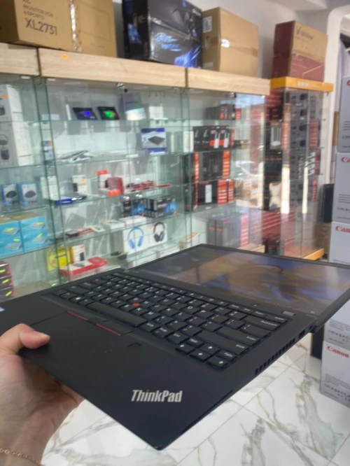LAPTOP LENOVO ThinkPad T490s Vpro i5-8265U / 8GB RAM DDR4 /256GB SSD NVMe 14"