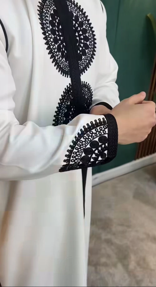 Qamis El-Mouroua (قميص المروءة)  Élégance & Tradition