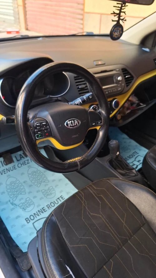Kia Picanto 2015 Brazilia robo