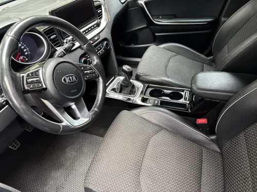 Kia X-Ceed 2021 
