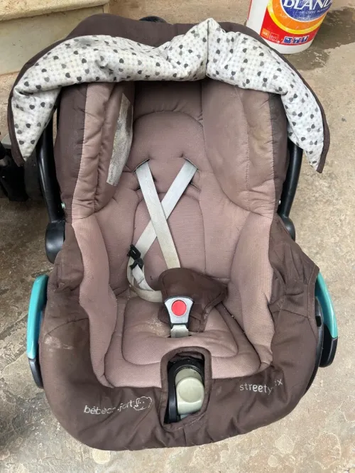 Poussette cosy bébé confort 