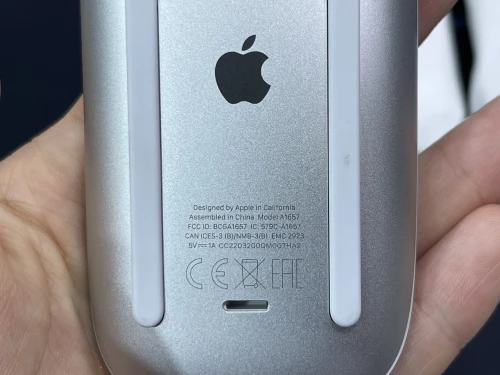 SOURIS MAC A1657 ORIGINAL MAGIC MOUSE 2 NEUF SANS BOITE 