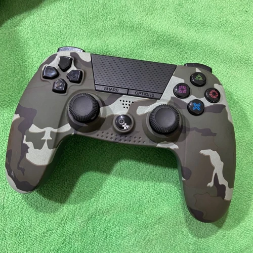 Manettes PS4 XBOX PC Nacon Under Control Hori Freebox