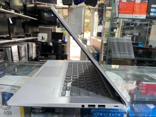 Asus VivoBook X415J I5 10TH 8GO 256