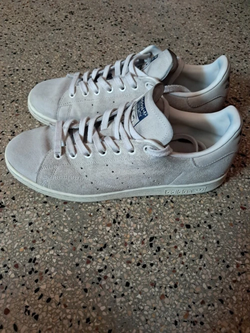 Sac a dos et stan Smith original et sacoche Lacoste