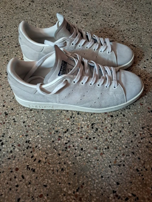 Sac a dos et stan Smith original et sacoche Lacoste